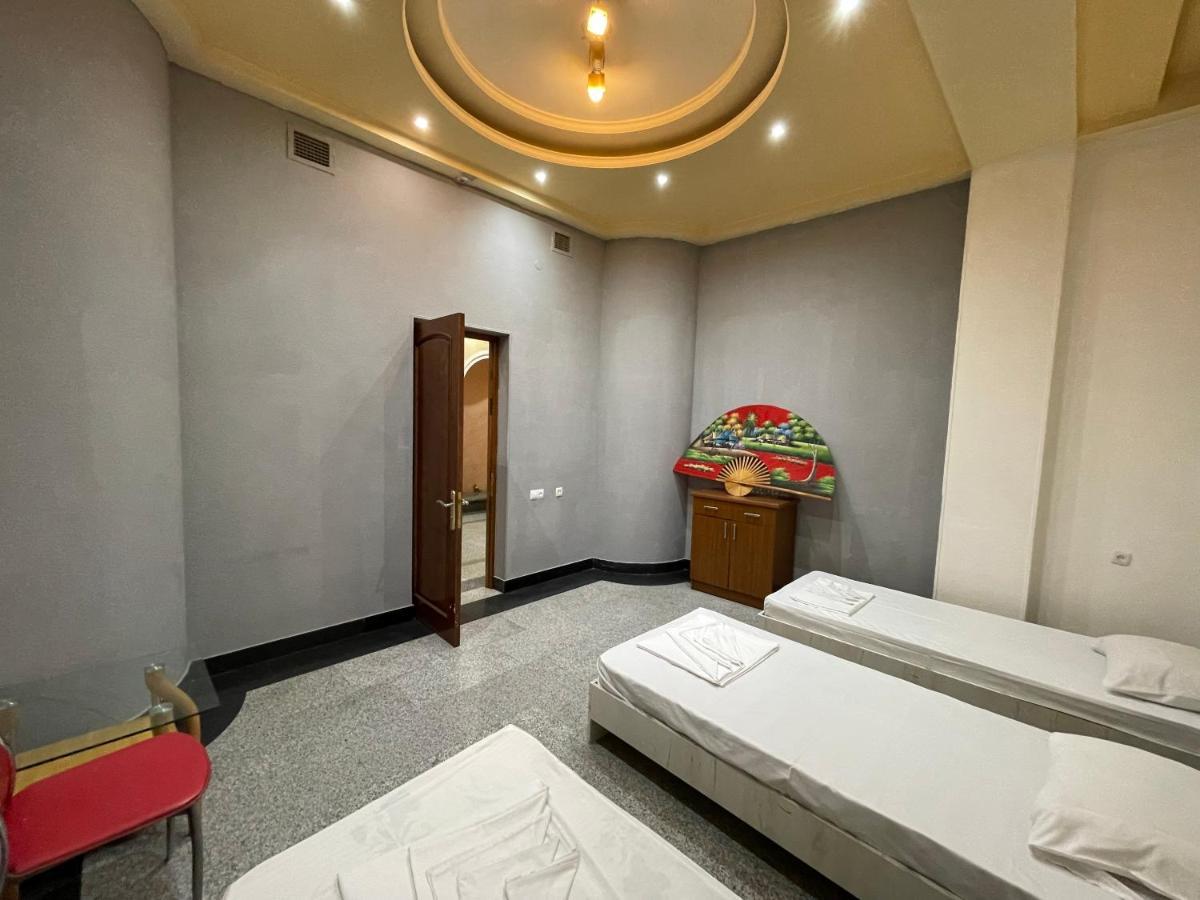 Joy Hotel Apartament Erévan Extérieur photo