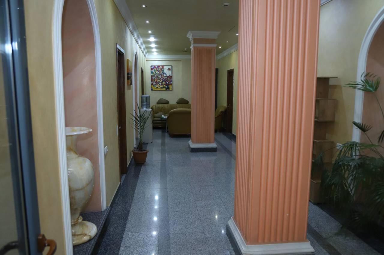 Joy Hotel Apartament Erévan Extérieur photo
